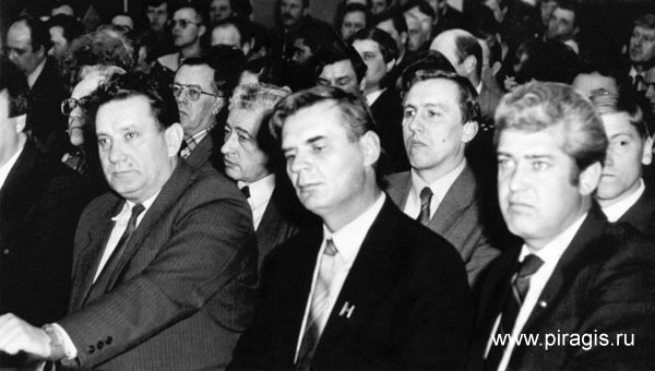 А. С. Петренко, Л. П. Лельчук, А. М. Иваньков, А. В. Карташов, А. И. Зуев